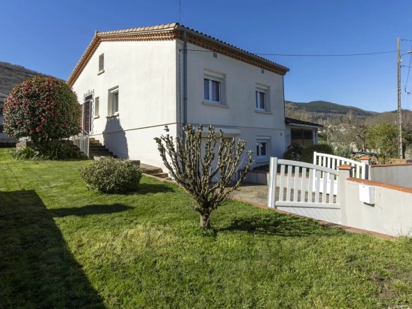 Villa à vendre à Albine avec véranda, garage et jardin - 115 m²