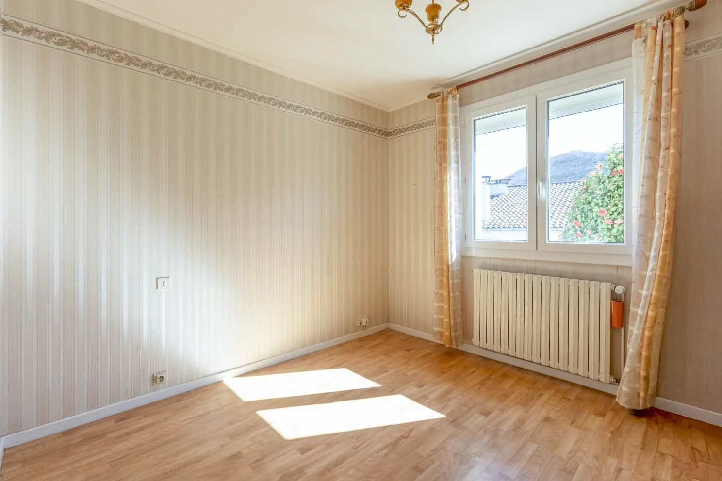 Villa à vendre à Albine avec véranda, garage et jardin - 115 m² 