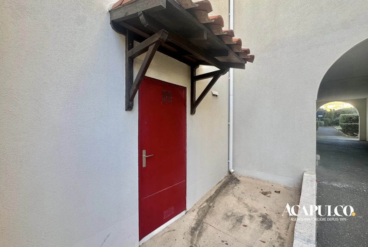Appartement 3 pièces avec loggia, combles et parking à vendre à Agde 
