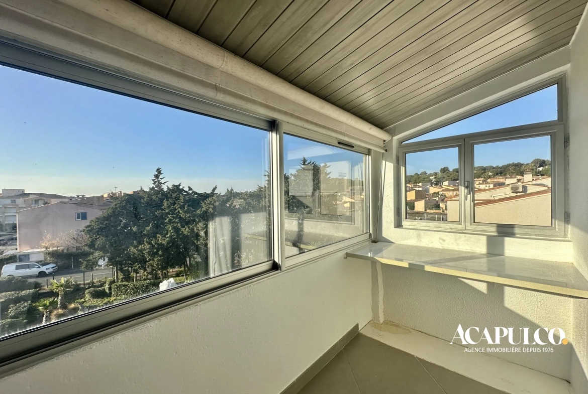 Appartement 3 pièces avec loggia, combles et parking à vendre à Agde 