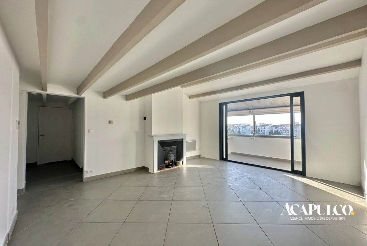 Appartement 3 pièces avec loggia, combles et parking à vendre à Agde 