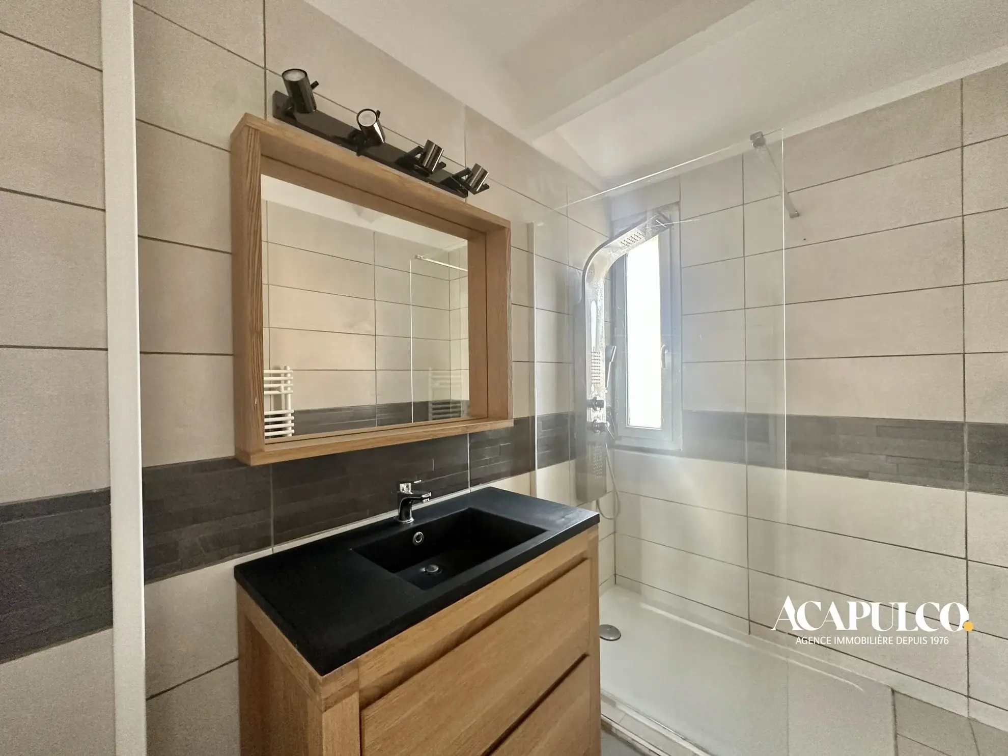 Appartement 3 pièces avec loggia, combles et parking à vendre à Agde 