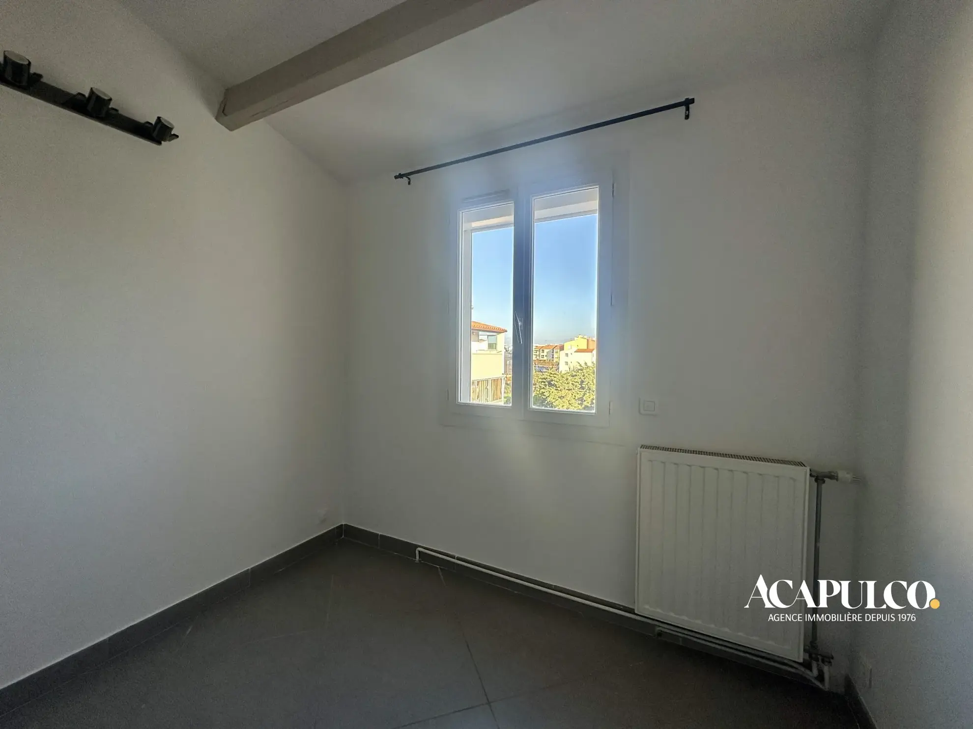 Appartement 3 pièces avec loggia, combles et parking à vendre à Agde 