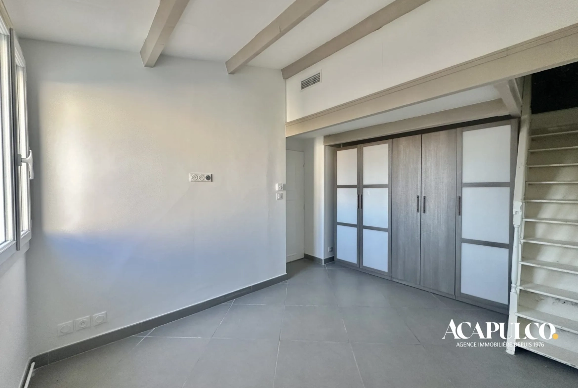 Appartement 3 pièces avec loggia, combles et parking à vendre à Agde 