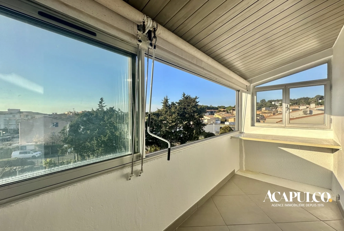 Appartement 3 pièces avec loggia, combles et parking à vendre à Agde 