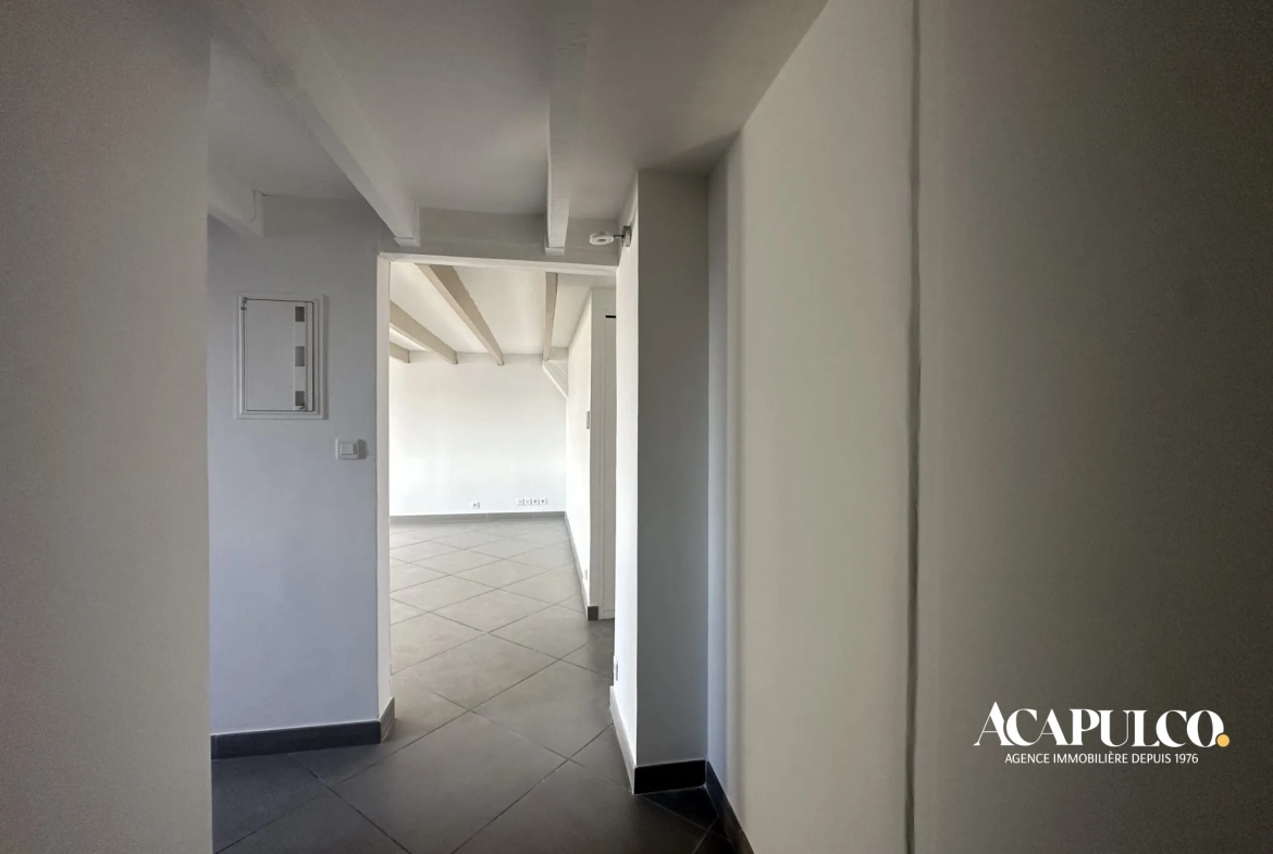 Appartement 3 pièces avec loggia, combles et parking à vendre à Agde 