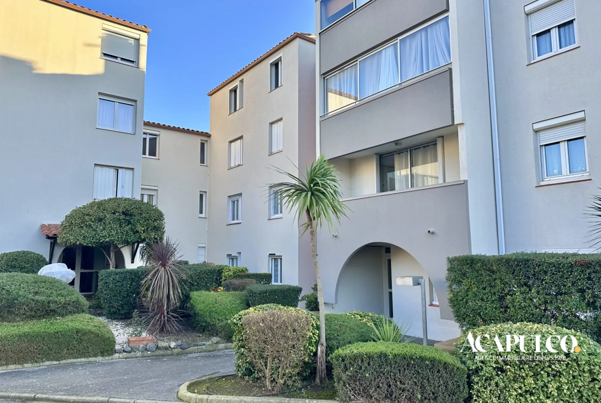 Appartement 3 pièces avec loggia, combles et parking à vendre à Agde 
