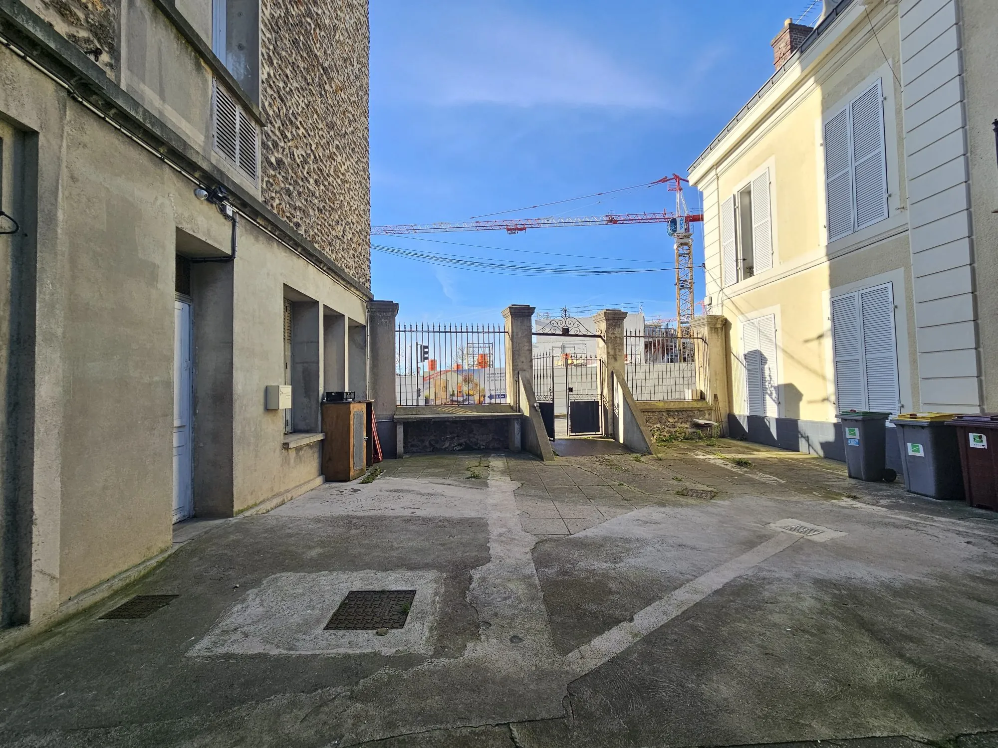 Appartement T3 à vendre à Thorigny-sur-Marne, proche gare, balcon sud, idéal premier achat 