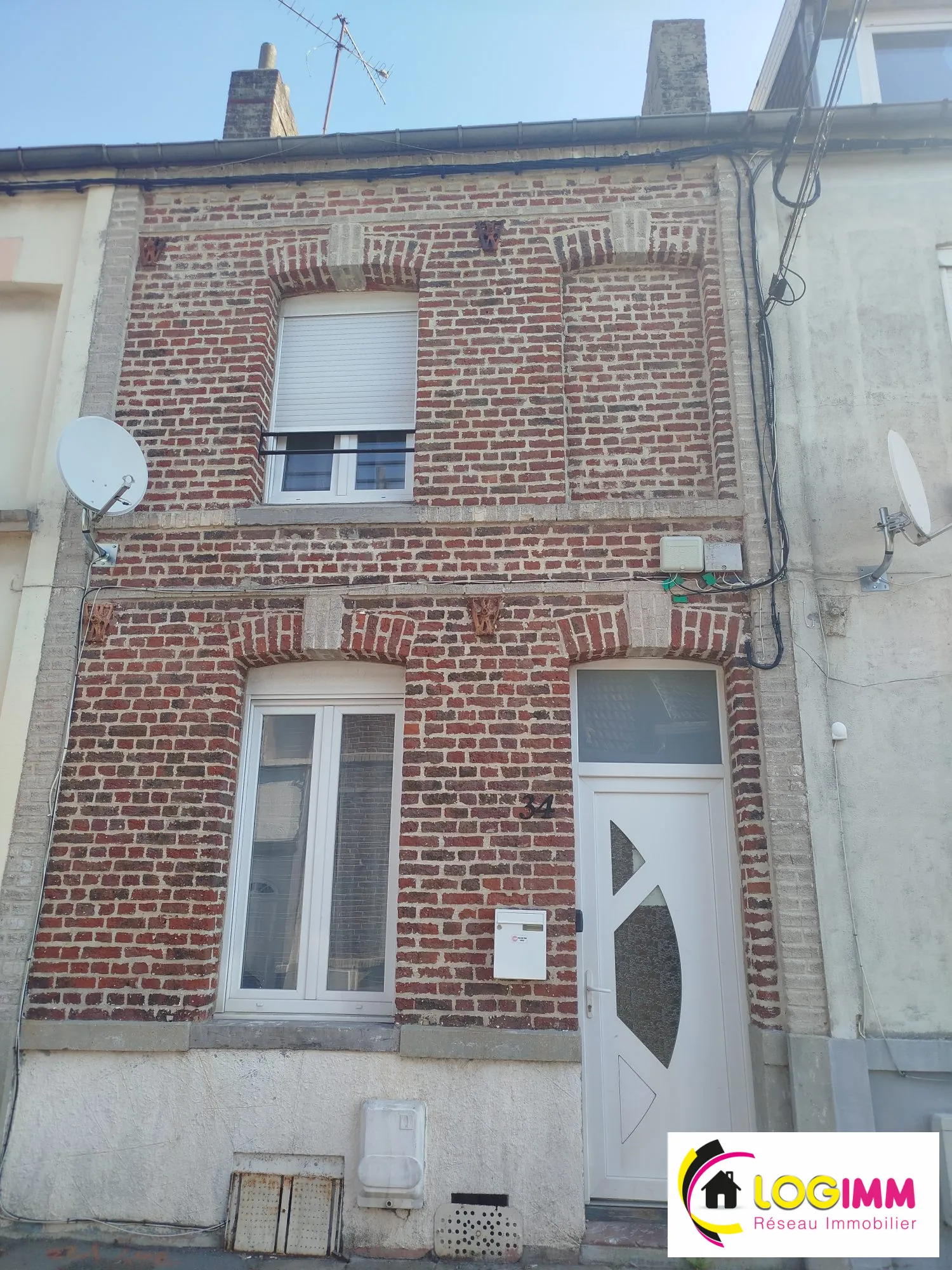 Belle maison mitoyenne de 140 m² à Valenciennes avec jardin et 4 chambres 
