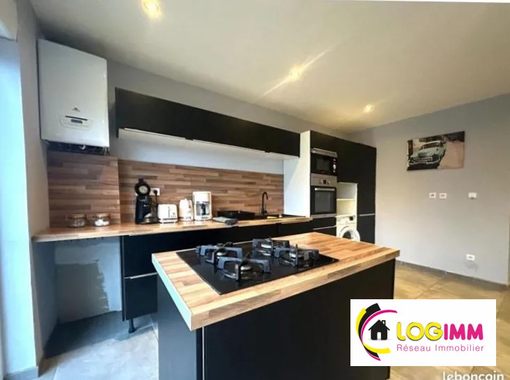 Belle maison mitoyenne de 140 m² à Valenciennes avec jardin et 4 chambres 