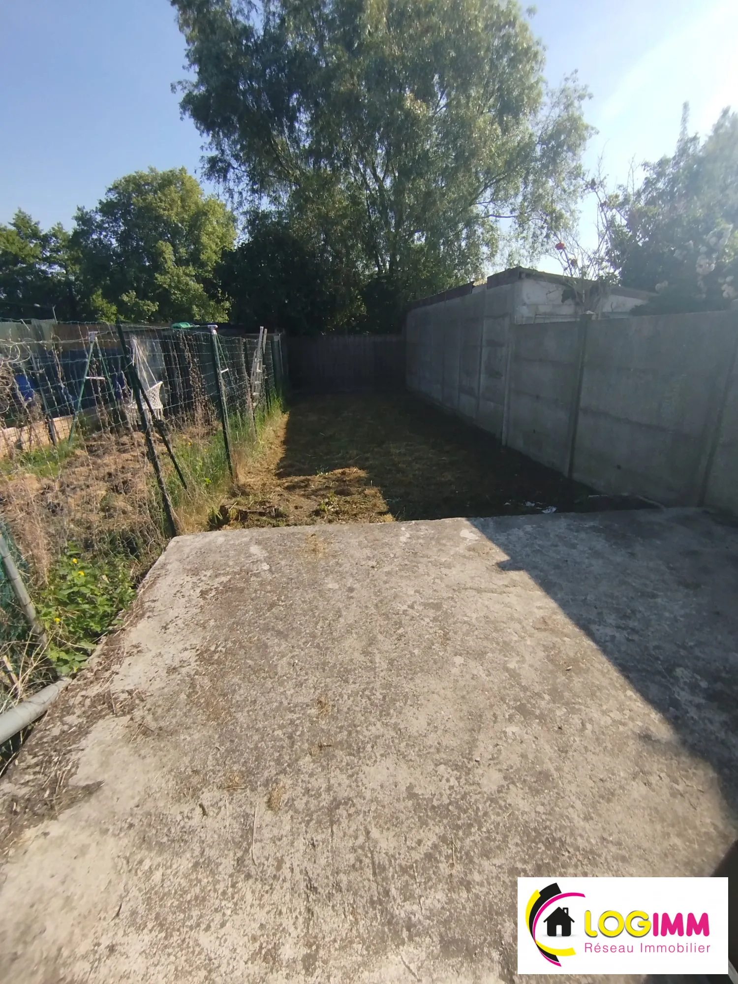 Belle maison mitoyenne de 140 m² à Valenciennes avec jardin et 4 chambres 