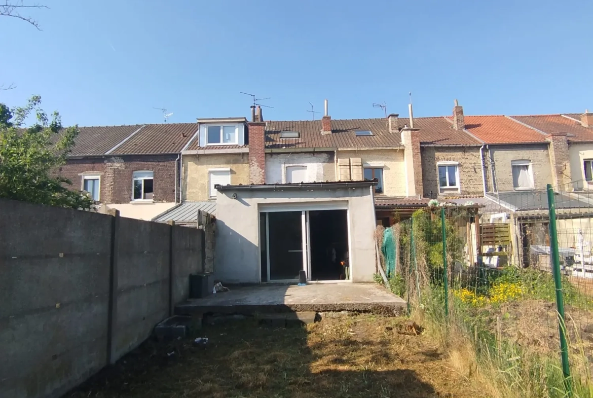Belle maison mitoyenne de 140 m² à Valenciennes avec jardin et 4 chambres 