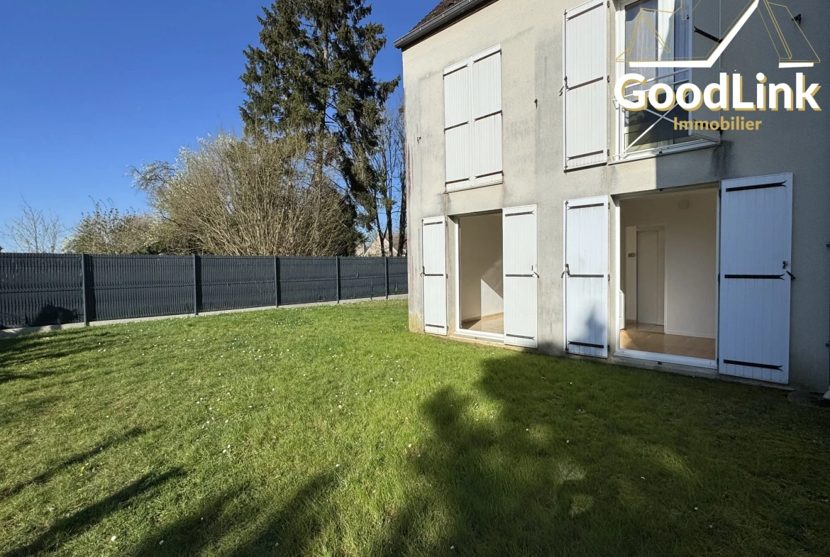 Appartement à vendre à Vert-Saint-Denis avec cave et parking, résidence calme 
