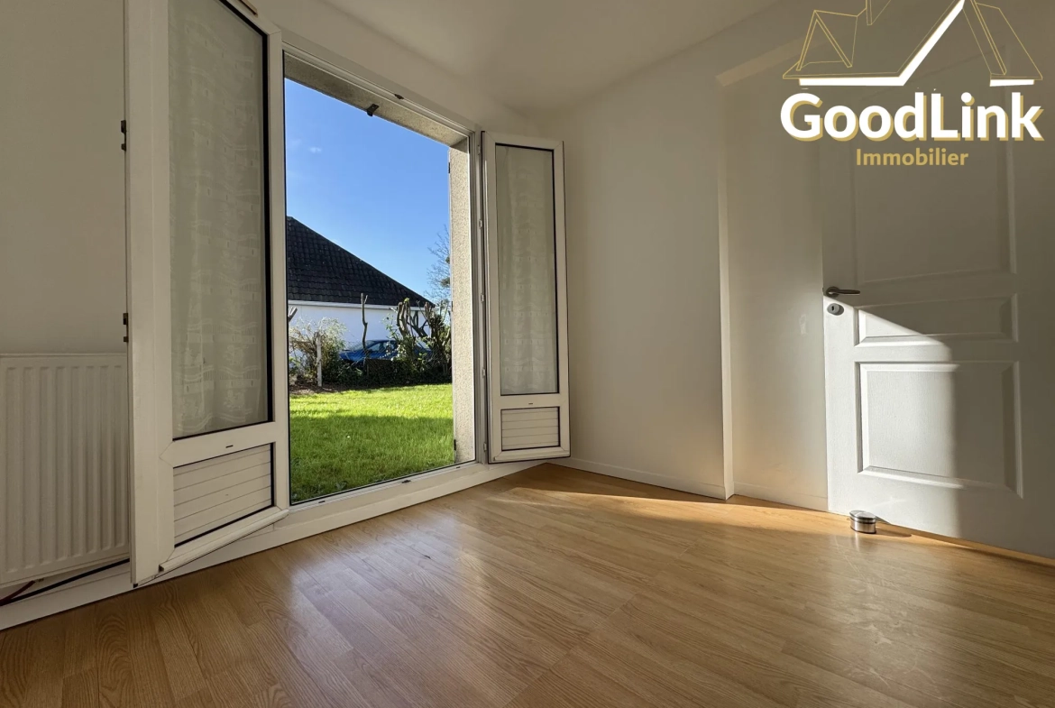 Appartement à vendre à Vert-Saint-Denis avec cave et parking, résidence calme 