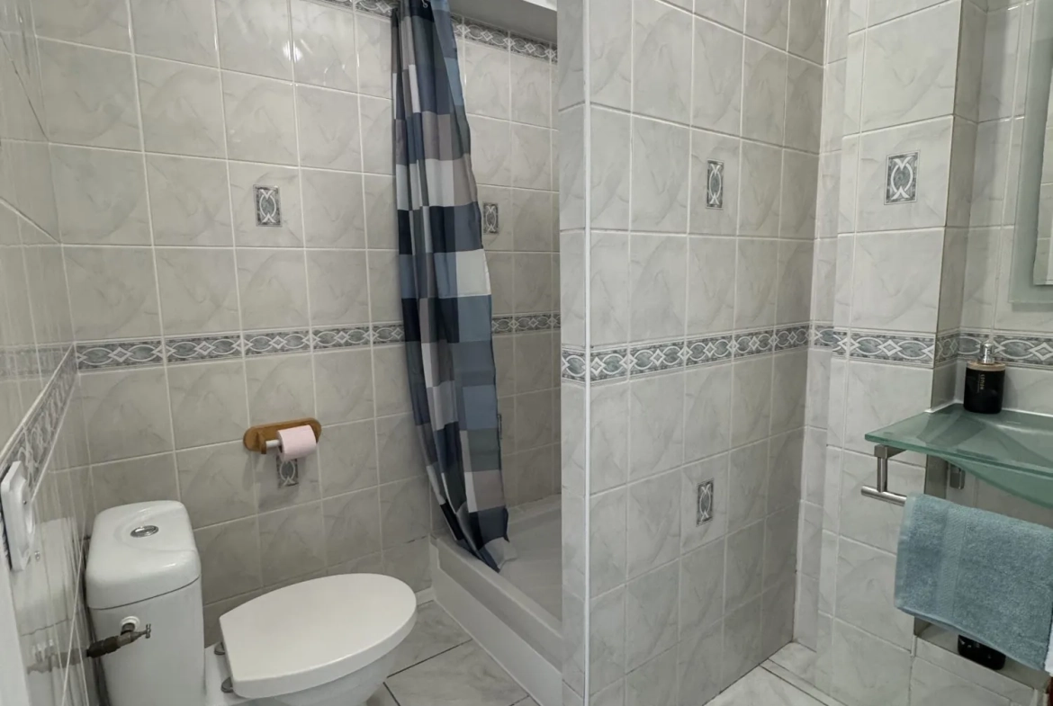 Appartement à vendre à Vert-Saint-Denis avec cave et parking, résidence calme 