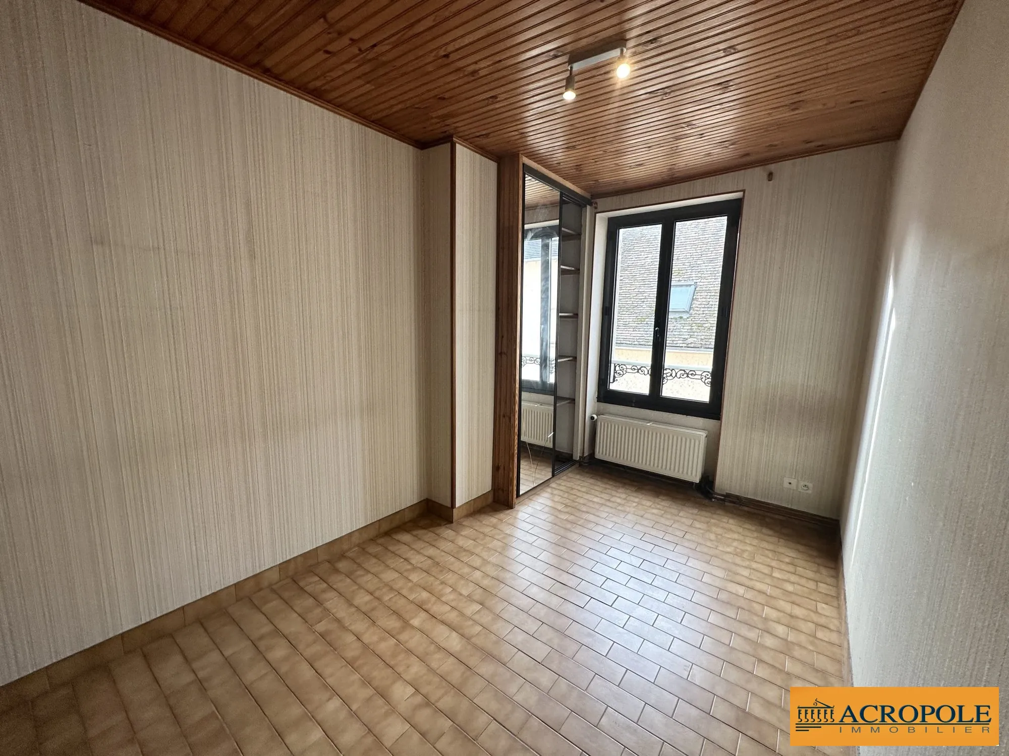Maison de ville à vendre à Gien - 50m² idéale premier achat ou investissement 