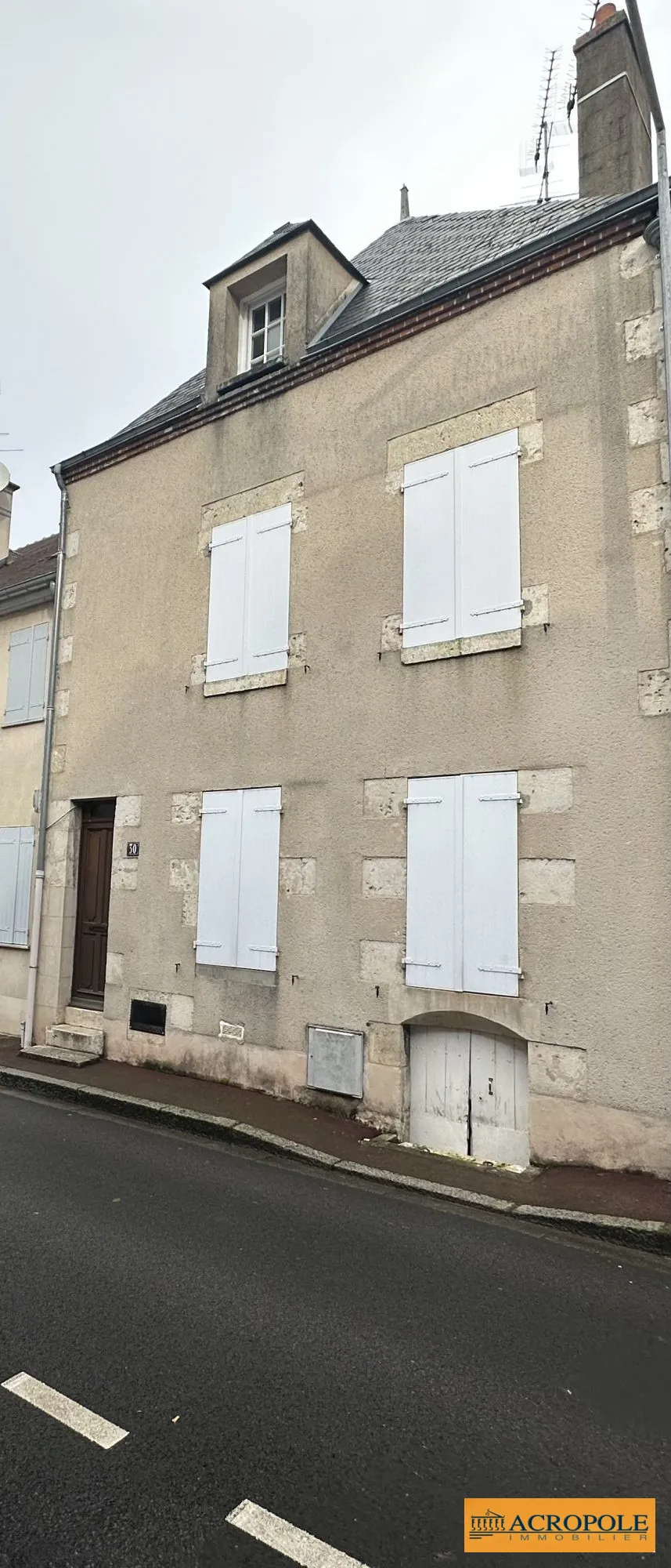 Maison de ville à vendre à Gien - 50m² idéale premier achat ou investissement 