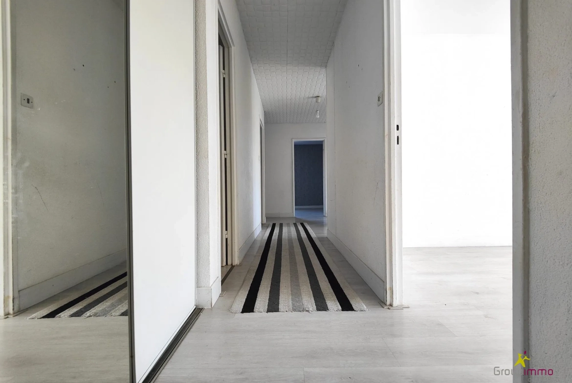 Appartement 4 pièces à vendre à Colmar avec cave et parking 