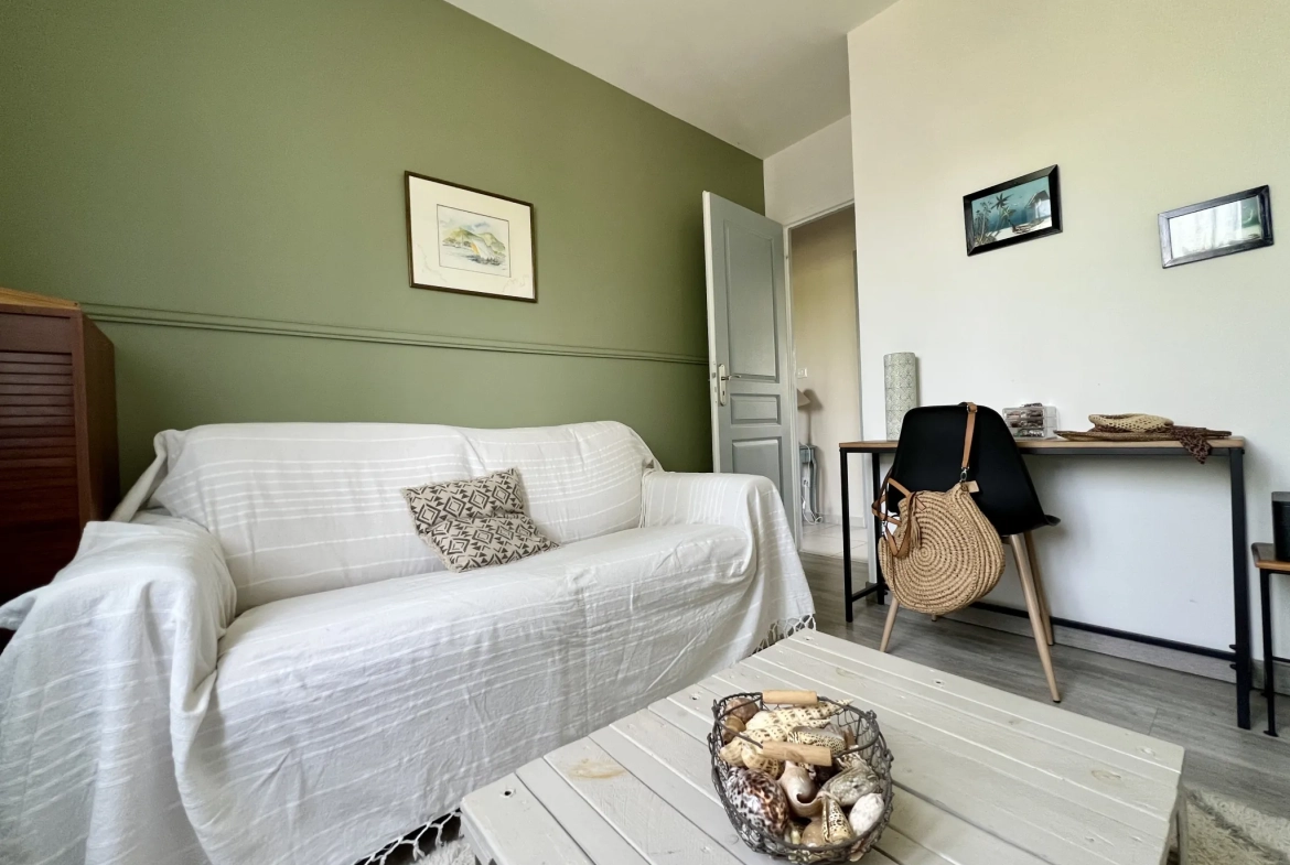 Villa moderne avec jardin arboré, piscine et garage à Lavaur - Saint Paul Cap de Joux 