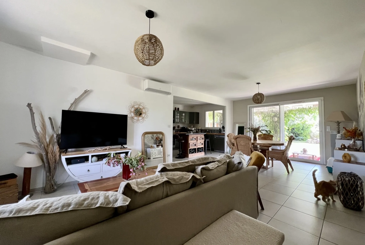 Villa moderne avec jardin arboré, piscine et garage à Lavaur - Saint Paul Cap de Joux 