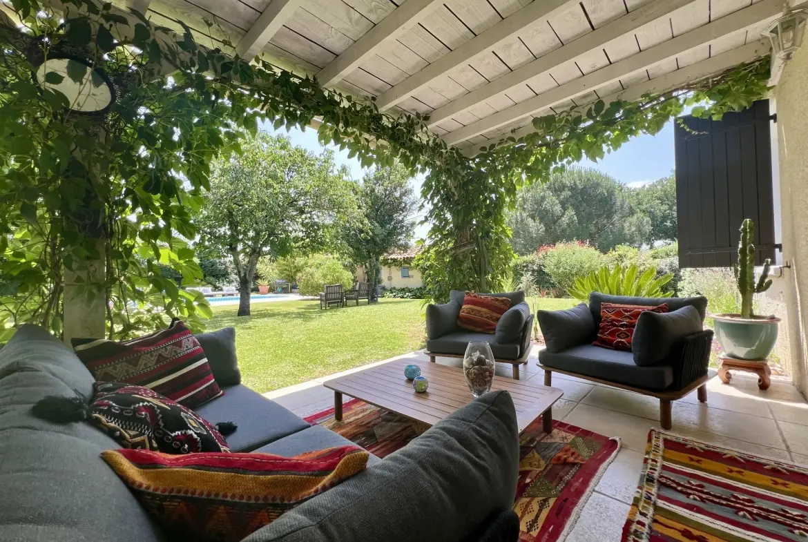 Villa moderne avec jardin arboré, piscine et garage à Lavaur - Saint Paul Cap de Joux 