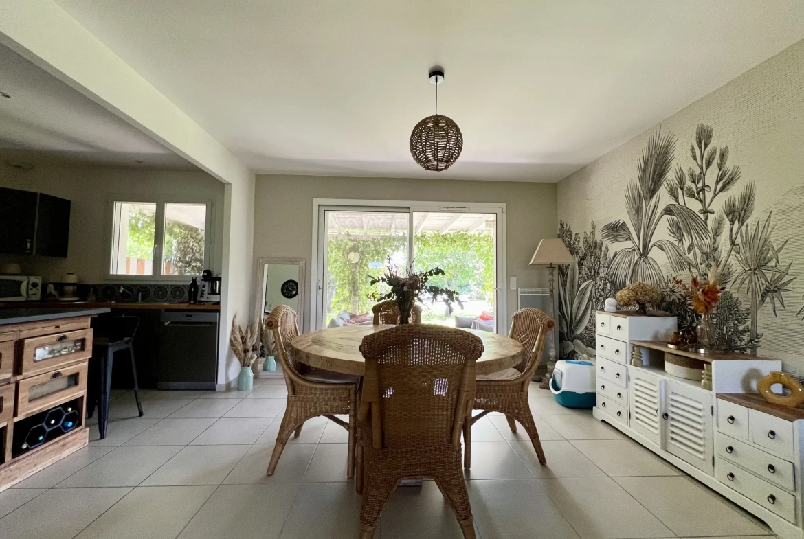 Villa moderne avec jardin arboré, piscine et garage à Lavaur - Saint Paul Cap de Joux 