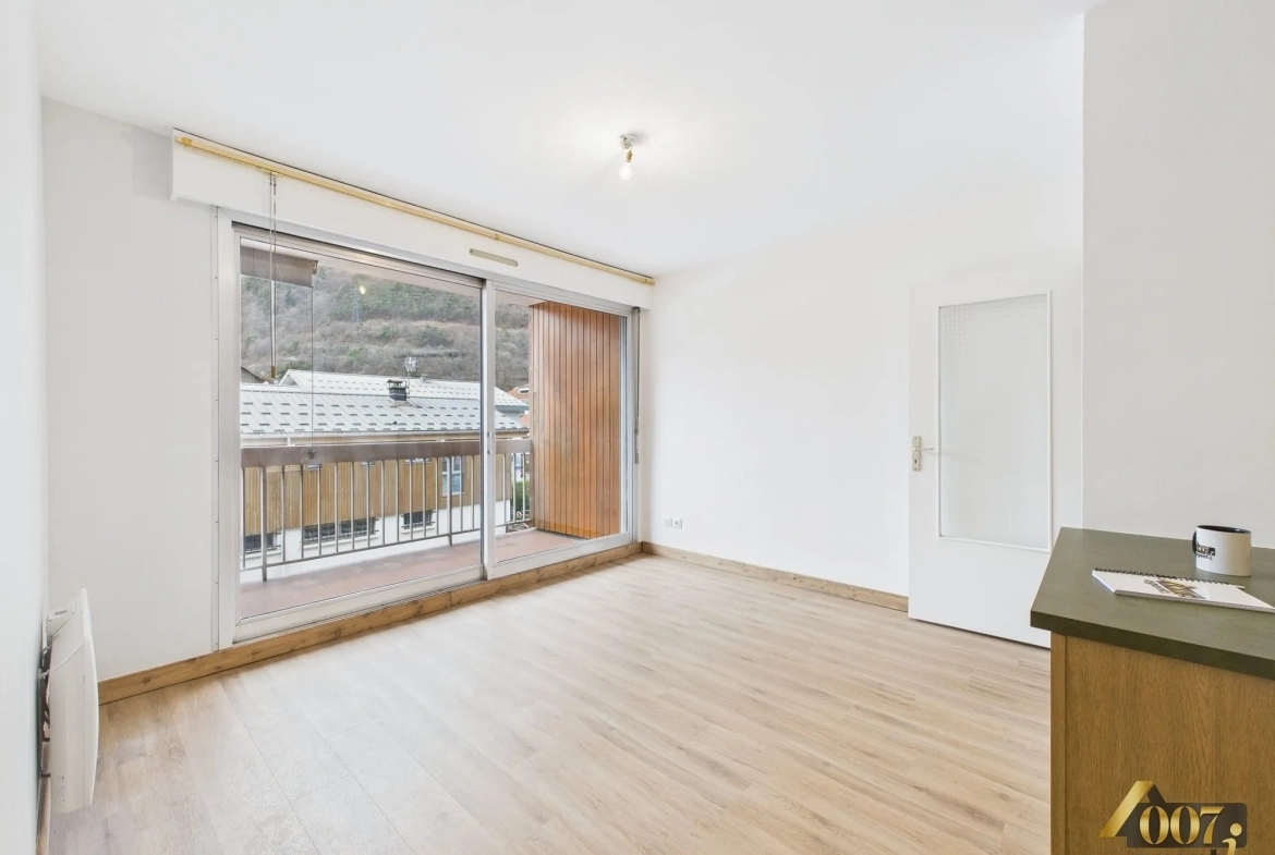 Achat Appartement T2 à Mouters – 36,35 m² avec balcon et cave 
