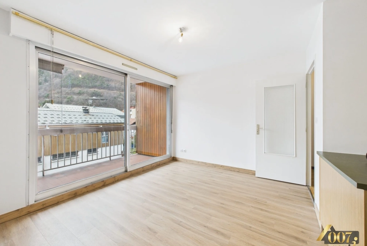 Achat Appartement T2 à Mouters – 36,35 m² avec balcon et cave 
