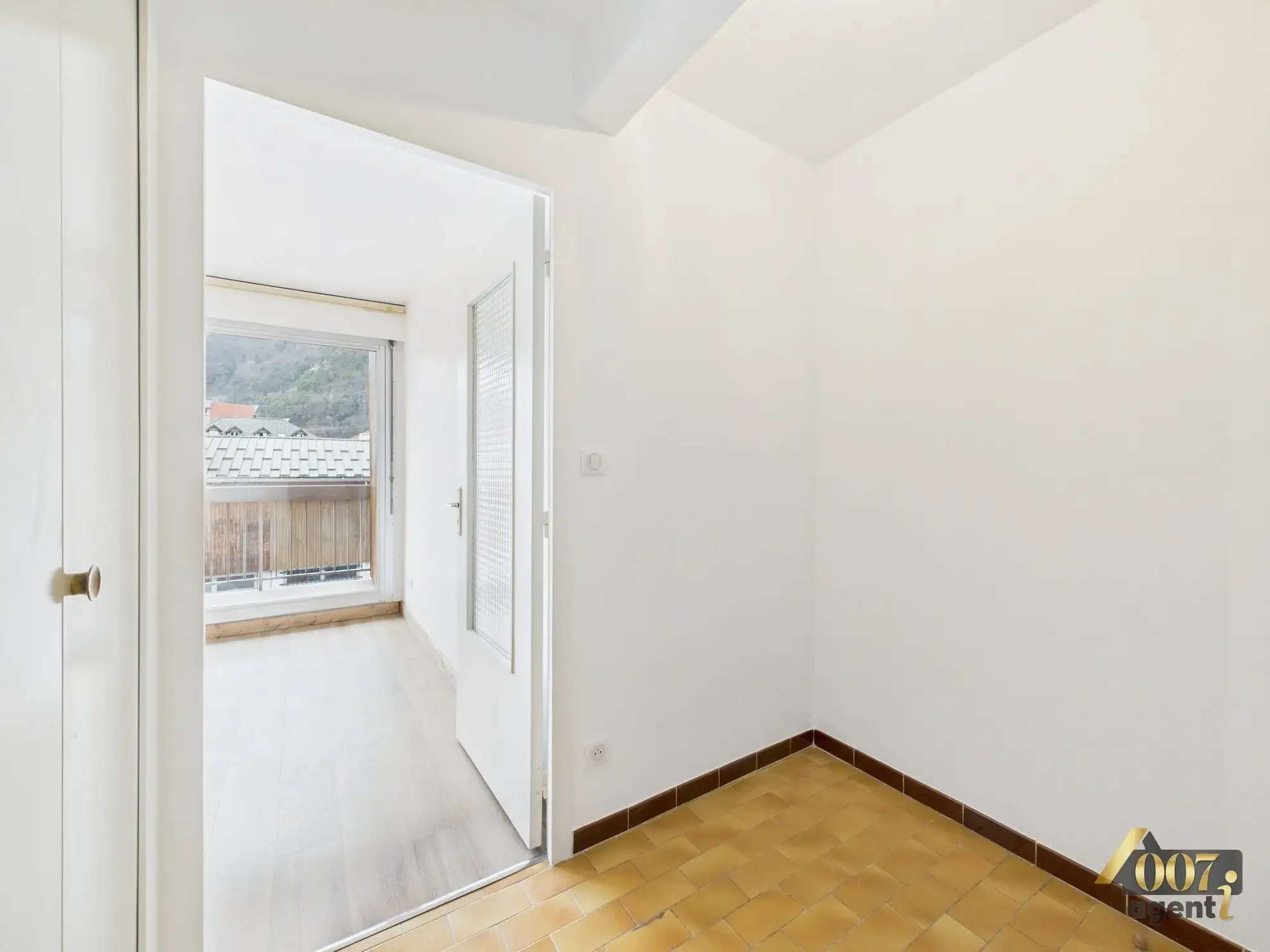 Achat Appartement T2 à Mouters – 36,35 m² avec balcon et cave 