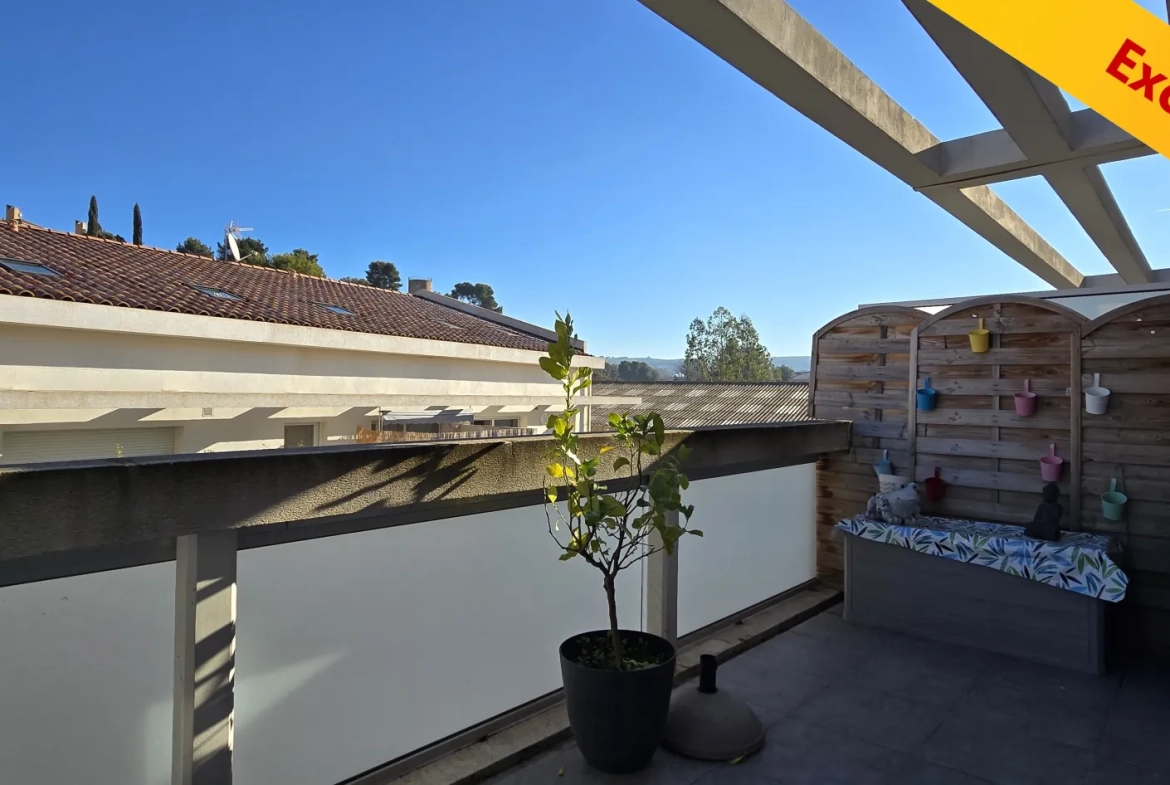 Appartement duplex lumineux de 47m² avec terrasse à Vitrolles 