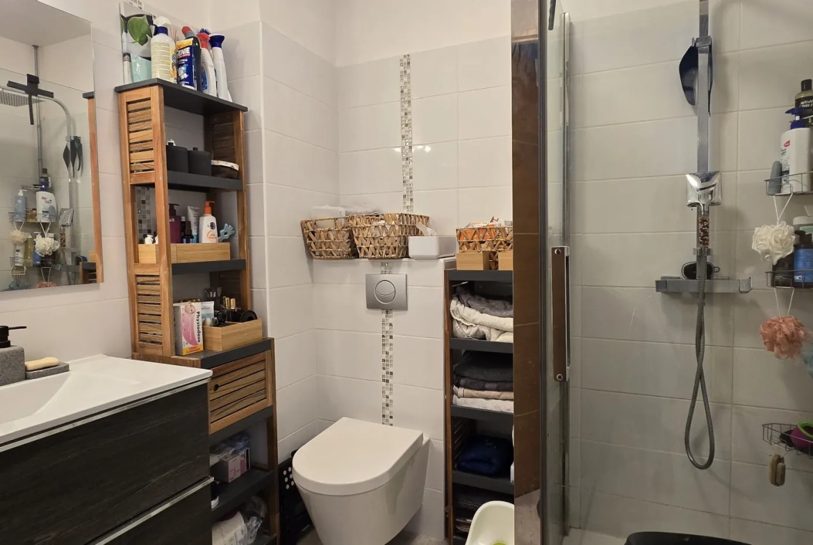 Appartement duplex lumineux de 47m² avec terrasse à Vitrolles 