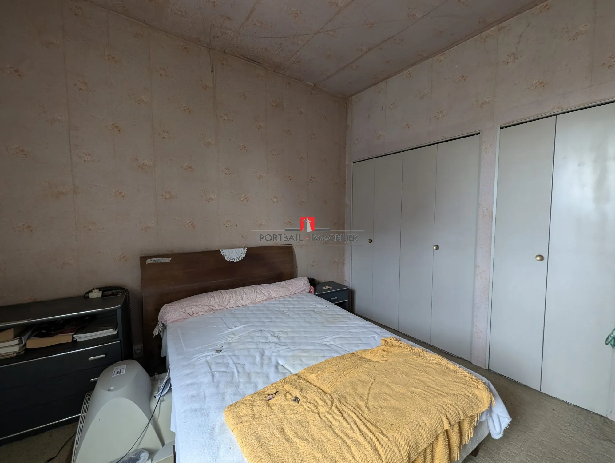 Charmante maison en pierre à rénover avec dépendances et jardin spacieux à Cartelgue 