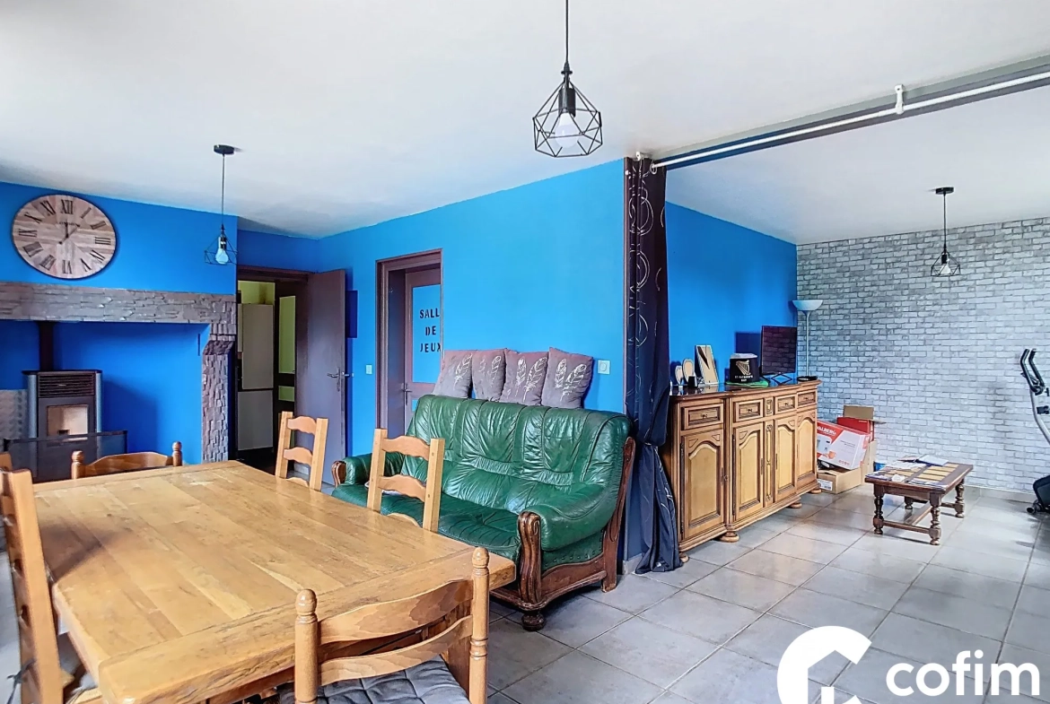 Maison rénovée 118 m² avec terrain de 2300 m² proche Garlin 