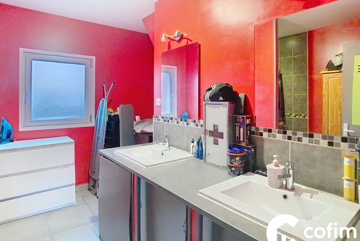 Maison rénovée 118 m² avec terrain de 2300 m² proche Garlin 