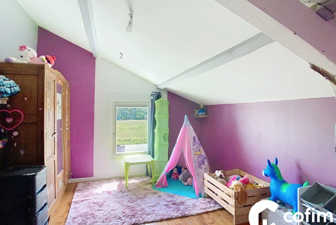 Maison rénovée 118 m² avec terrain de 2300 m² proche Garlin 