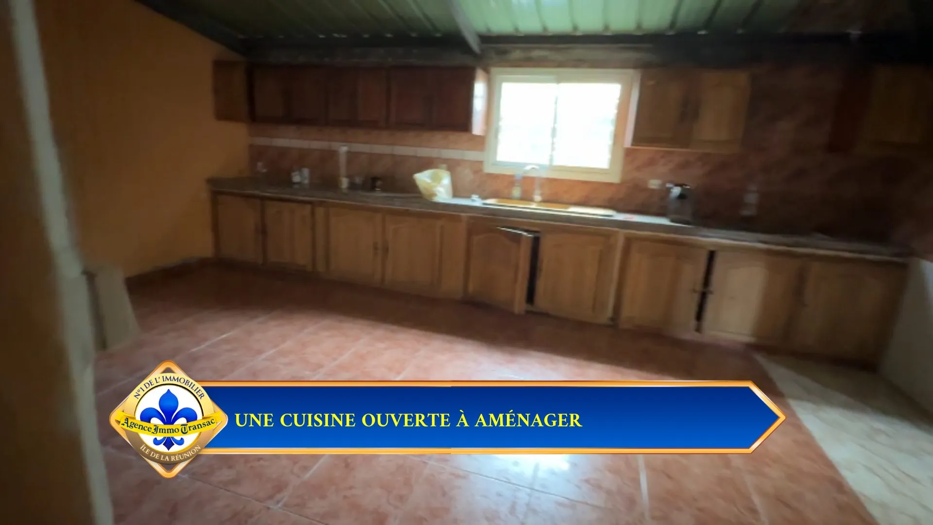 Maison à vendre à Saint-André - 150 m², 5 chambres, terrasse, terrain de 250 m² 