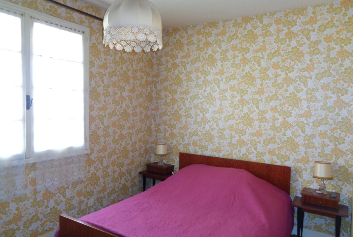 Maison familiale 200 m² avec grandes dépendances à Chantelle 