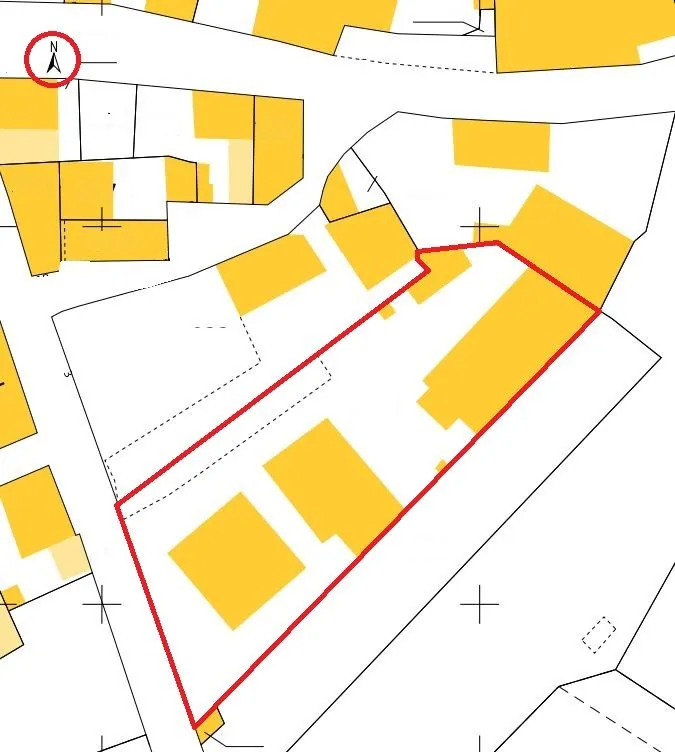 Maison familiale 200 m² avec grandes dépendances à Chantelle 