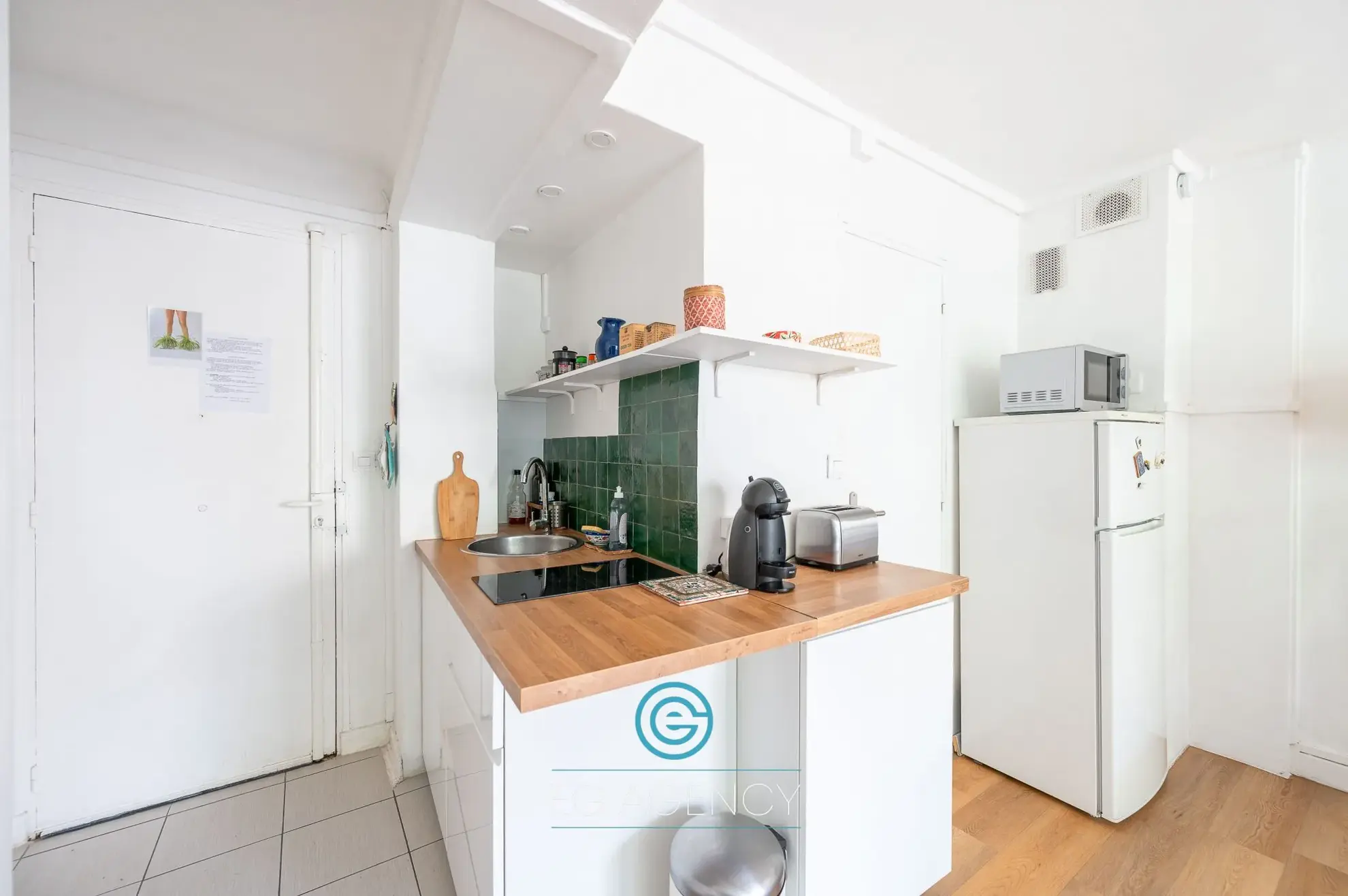 Studio lumineux de 30 m² avec balcon à Marseille secteur Hôtel de Ville 