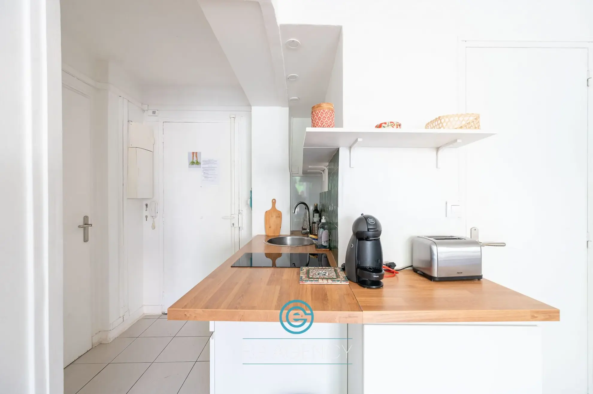 Studio lumineux de 30 m² avec balcon à Marseille secteur Hôtel de Ville 