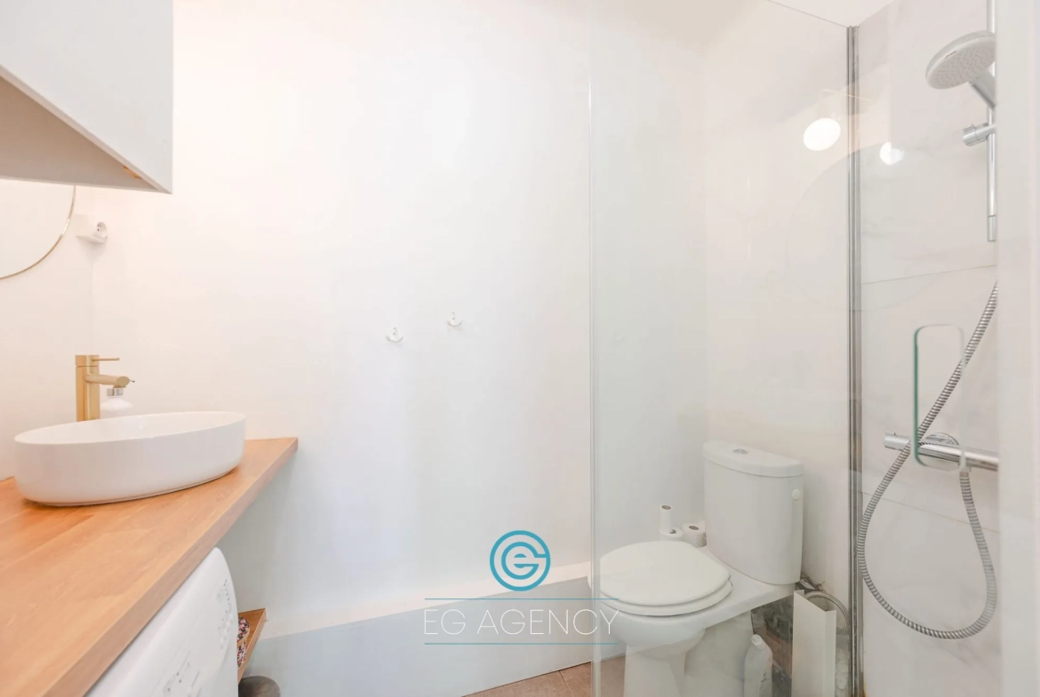 Studio lumineux de 30 m² avec balcon à Marseille secteur Hôtel de Ville 