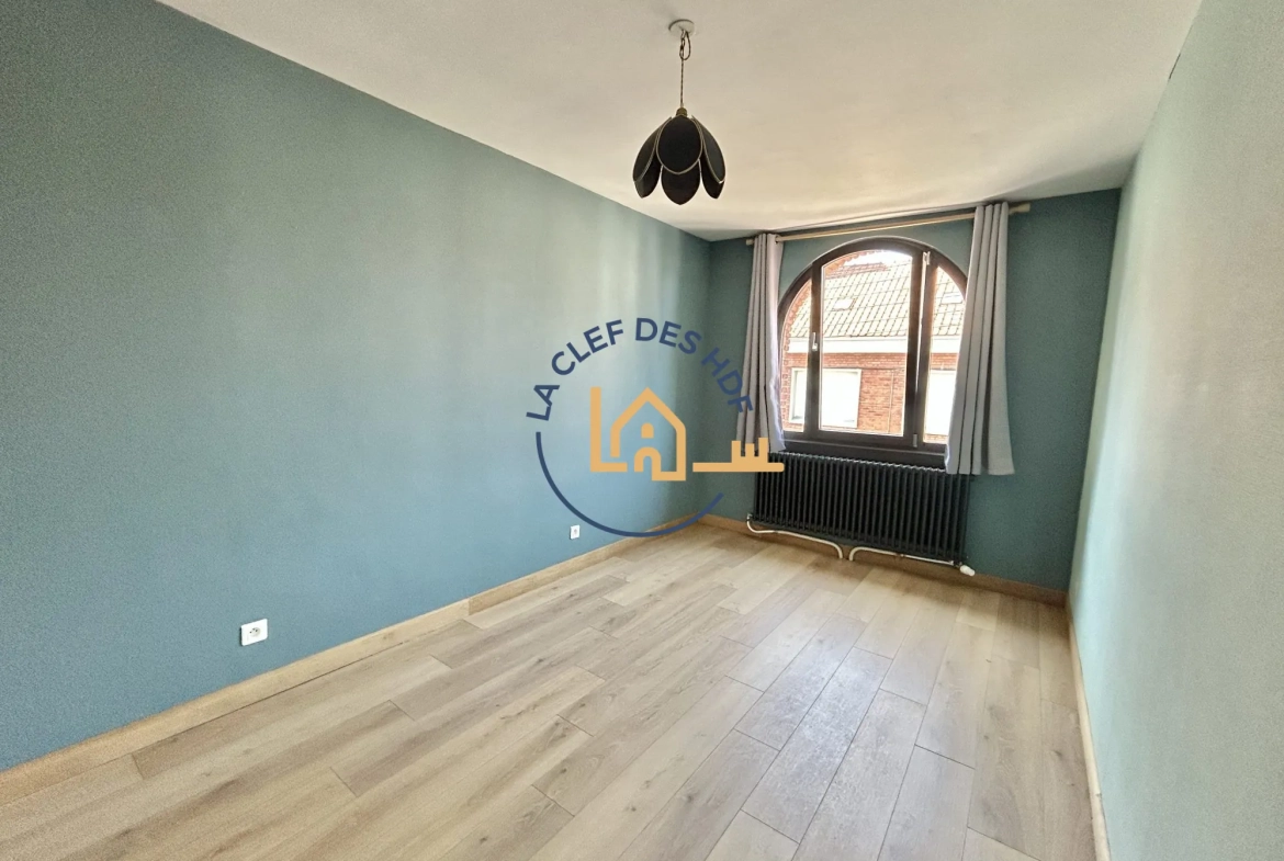 Appartement de 116 m² à vendre à Lens - 4 chambres, balcon, cave, faible charges 
