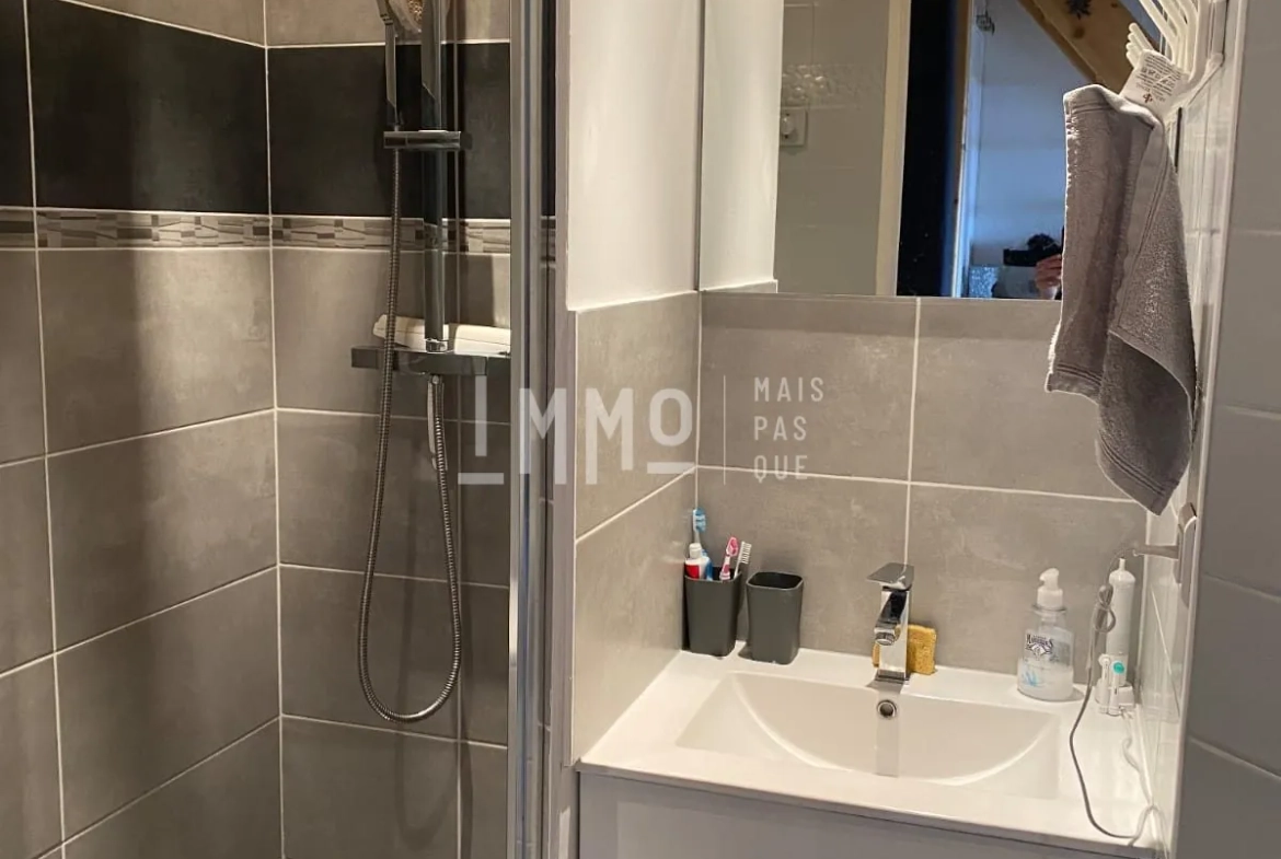 Studio duplex à Montalbert – Vue panoramique, ski aux pieds, résidence Christiana 