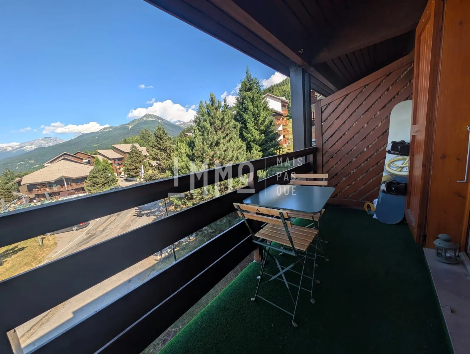 Studio duplex à Montalbert – Vue panoramique, ski aux pieds, résidence Christiana 
