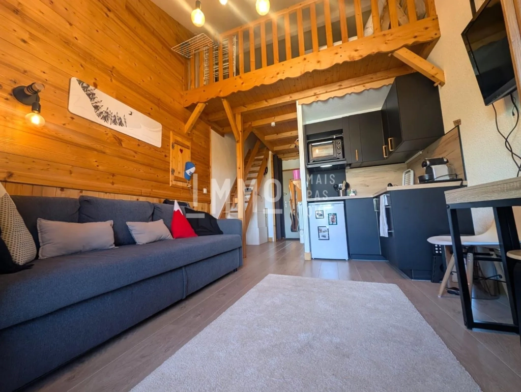 Studio duplex à Montalbert – Vue panoramique, ski aux pieds, résidence Christiana