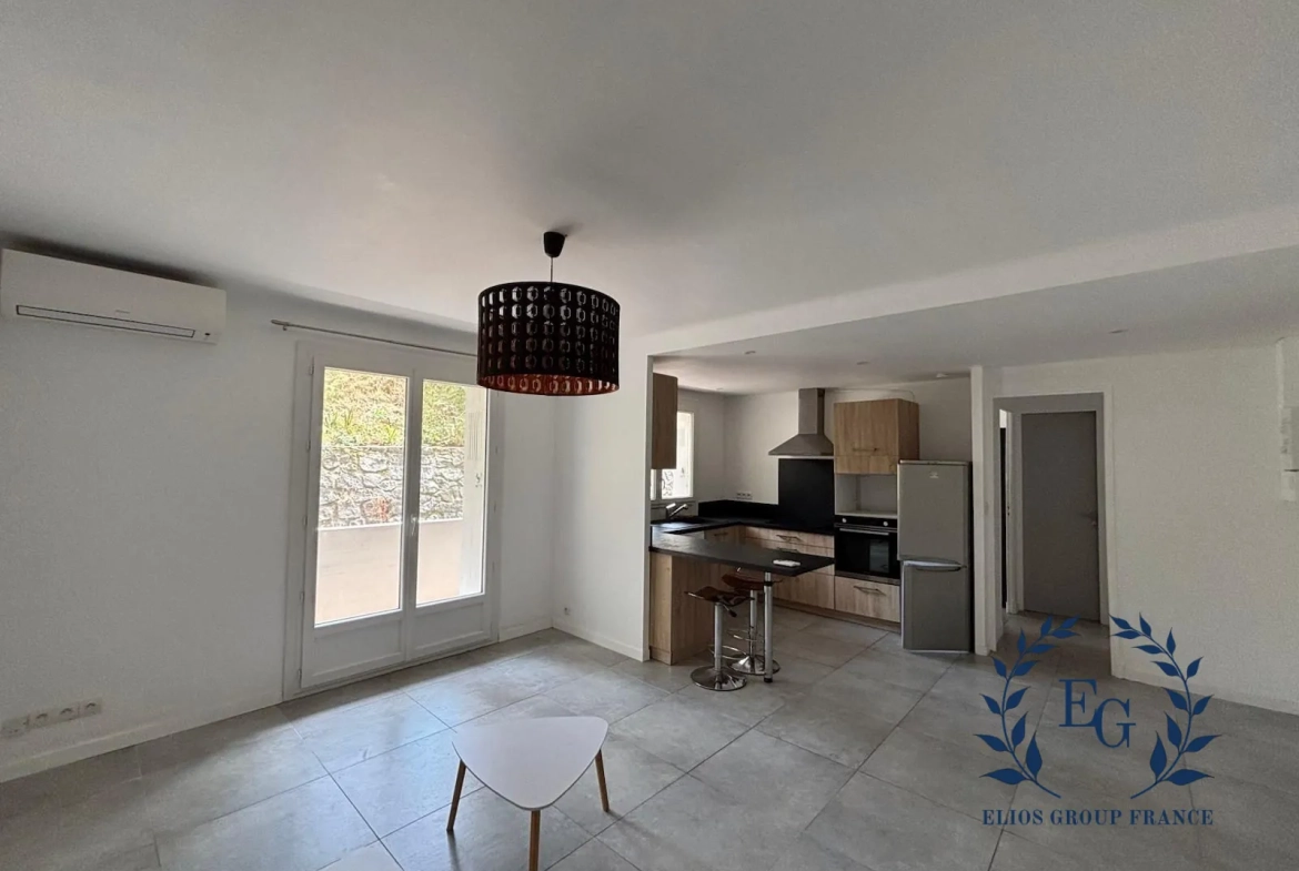 Appartement T2 rénové à Toulon, proximité mer, avec balcon et parking 