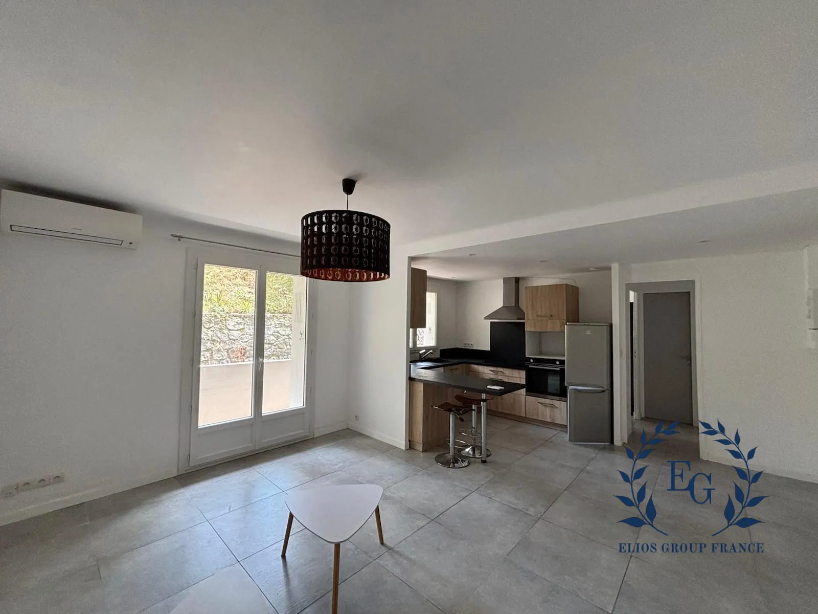 Appartement T2 rénové à Toulon, proximité mer, avec balcon et parking 