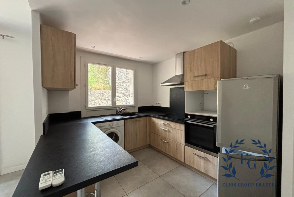 Appartement T2 rénové à Toulon, proximité mer, avec balcon et parking 