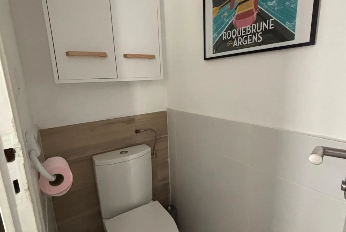 Appartement T2 rénové à Toulon, proximité mer, avec balcon et parking 