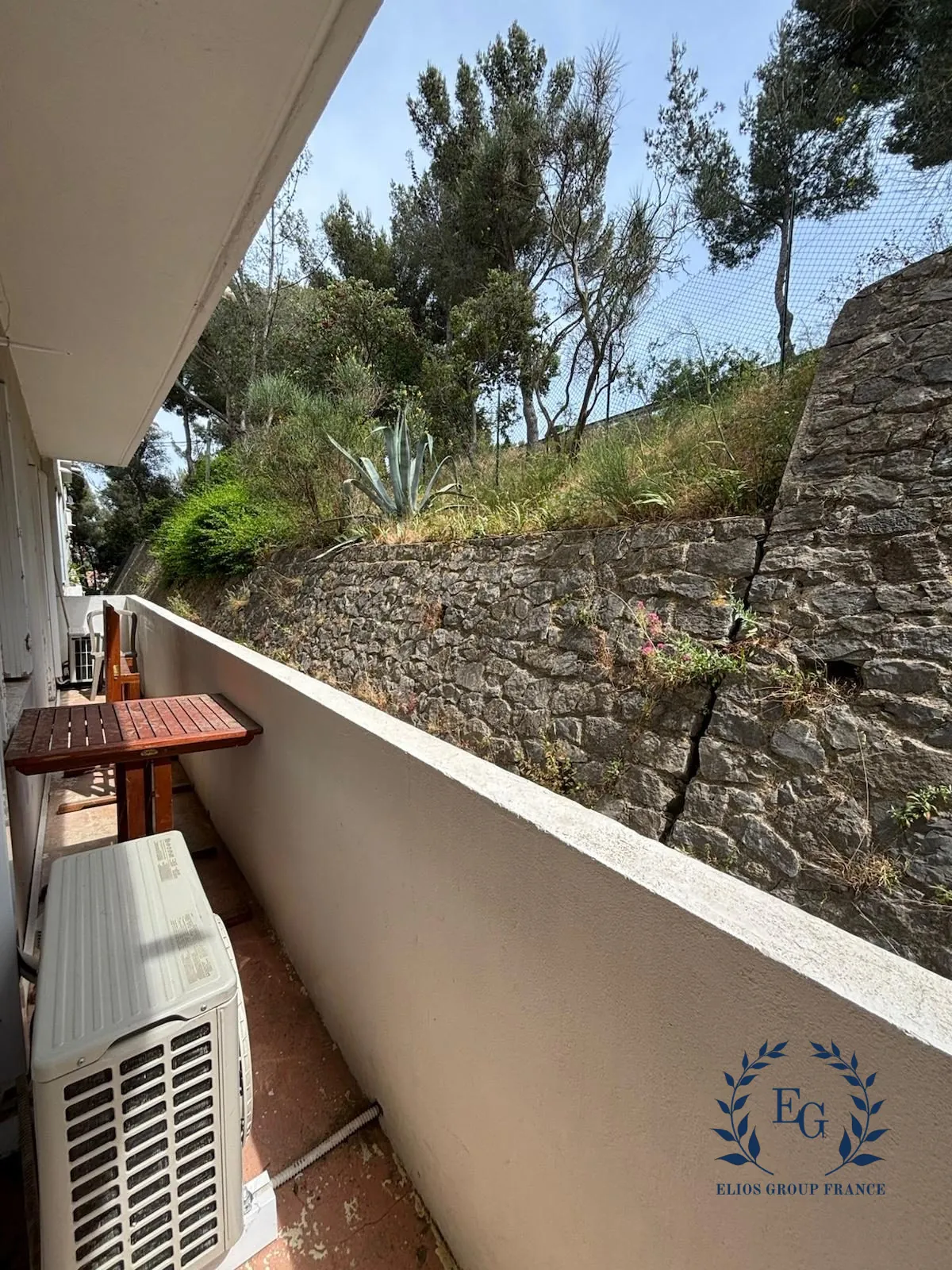 Appartement T2 rénové à Toulon, proximité mer, avec balcon et parking 